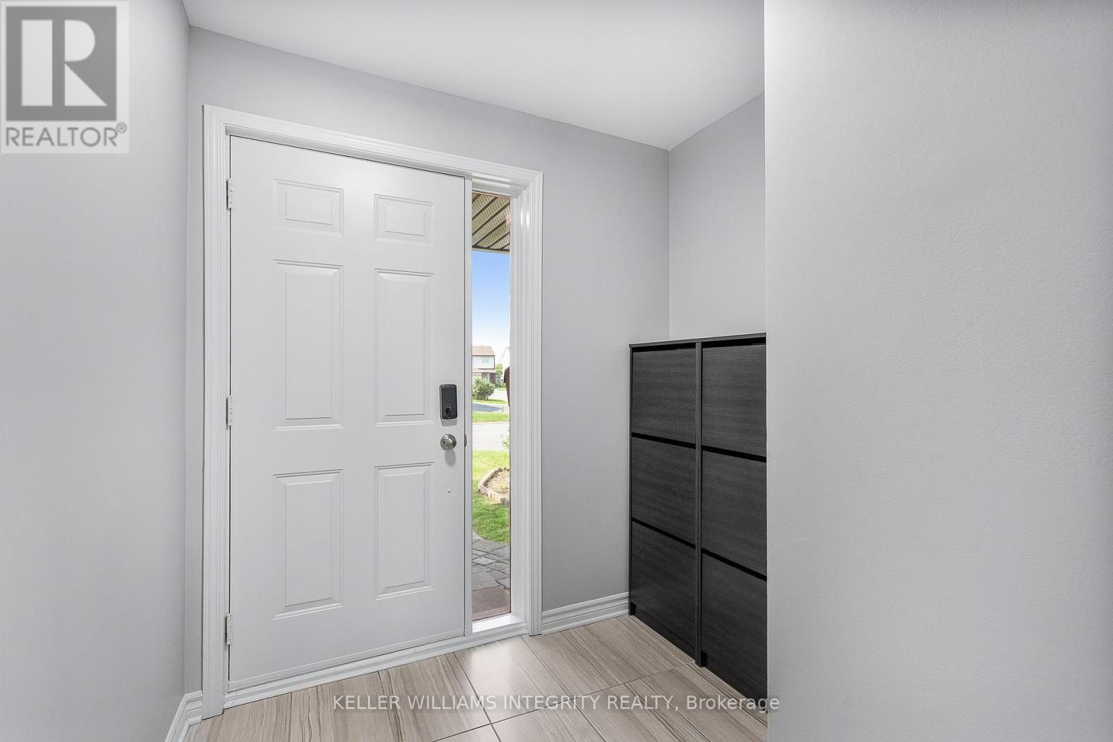 4 - 6581 Colony Square, Ottawa, Ontario  K1C 3E4 - Photo 4 - X12199231