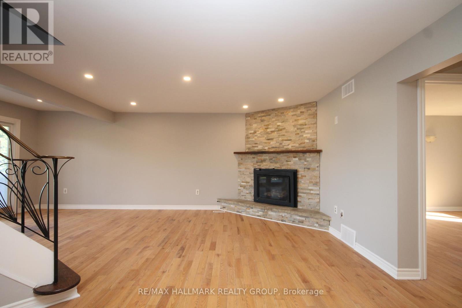 1844 River Road, Ottawa, Ontario  K4M 1B4 - Photo 9 - X12199234