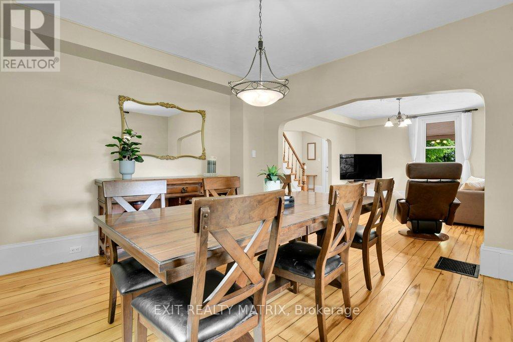 7735 Snake Island Road, Ottawa, Ontario  K0A 2P0 - Photo 10 - X12199255