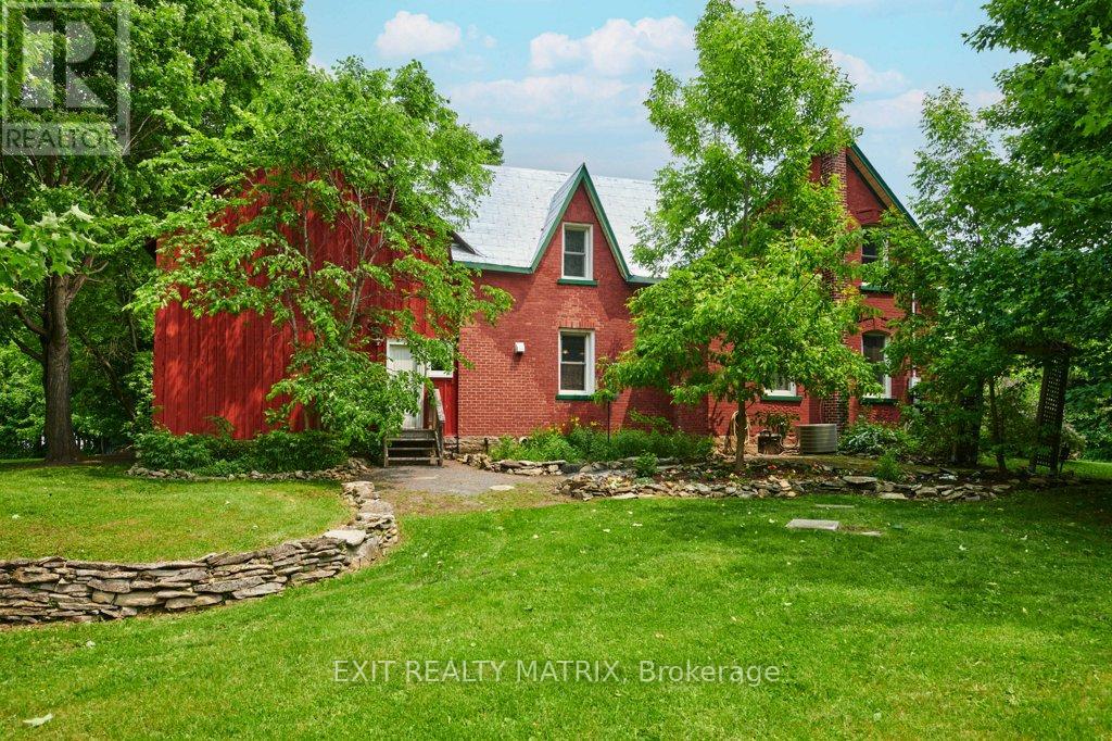 7735 Snake Island Road, Ottawa, Ontario  K0A 2P0 - Photo 29 - X12199255