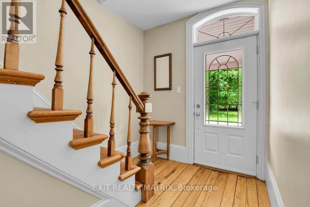 7735 Snake Island Road, Ottawa, Ontario  K0A 2P0 - Photo 5 - X12199255