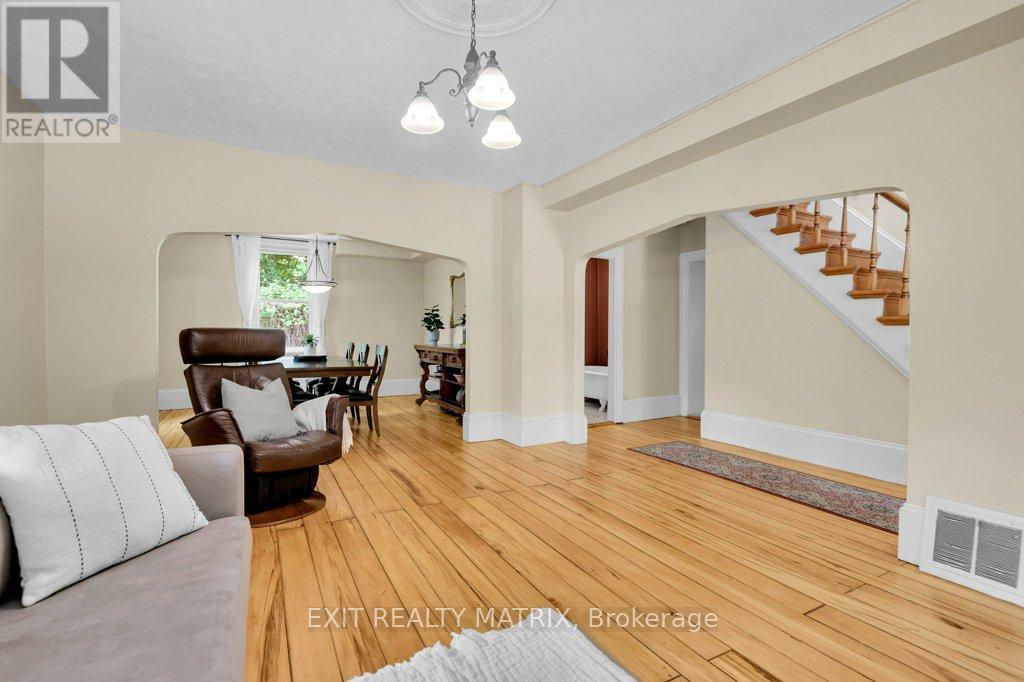 7735 Snake Island Road, Ottawa, Ontario  K0A 2P0 - Photo 8 - X12199255