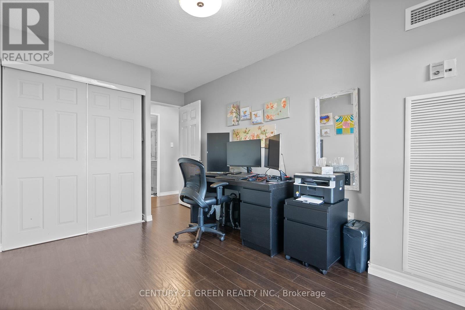 1011 - 1300 Mississauga Valley Boulevard, Mississauga (Mississauga Valleys), Ontario  L5A 3S8 - Photo 23 - W12198709