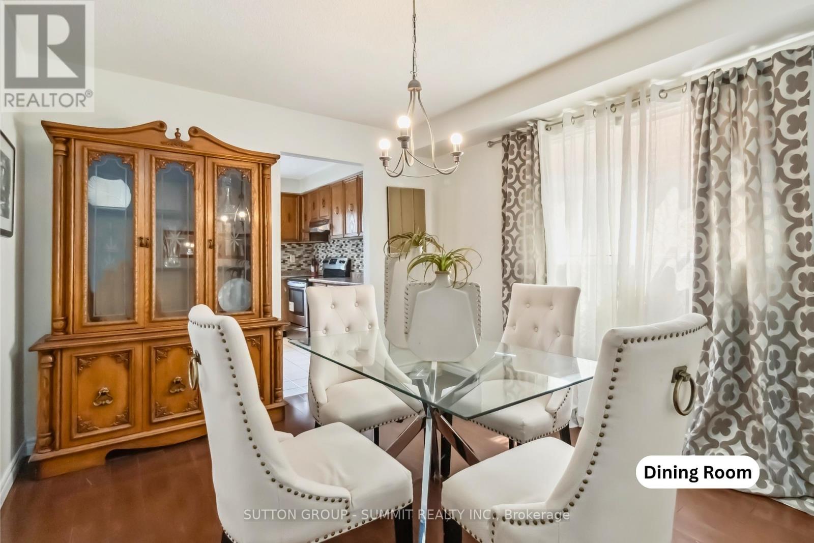 12 Atkins Circle, Brampton, Ontario  L6X 4A8 - Photo 9 - W12198767
