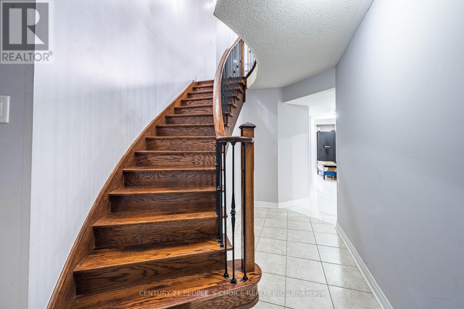 12 Vintonridge Drive, Brampton, Ontario  L6P 2T6 - Photo 40 - W12198783