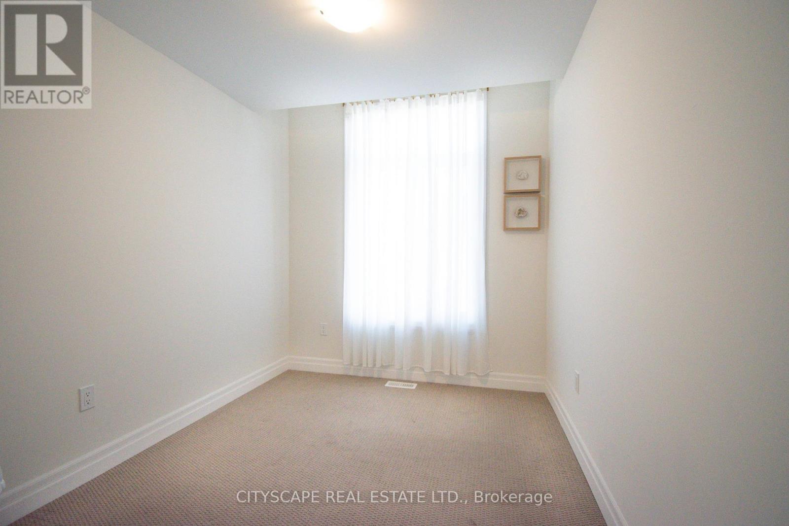 3961 Koenig Road, Burlington, Ontario  L7M 0Z7 - Photo 28 - W12198792