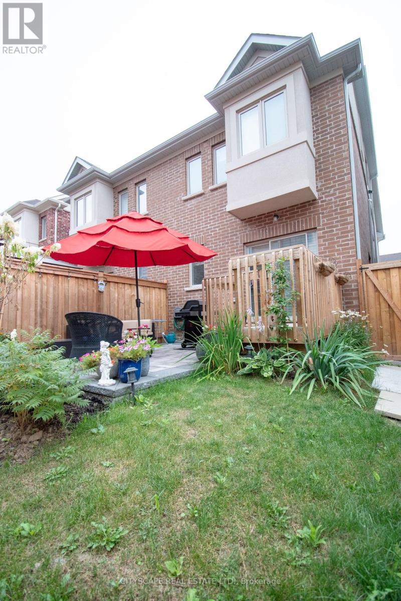 3961 Koenig Road, Burlington, Ontario  L7M 0Z7 - Photo 36 - W12198792