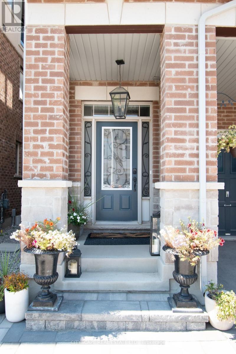 3961 Koenig Road, Burlington, Ontario  L7M 0Z7 - Photo 6 - W12198792