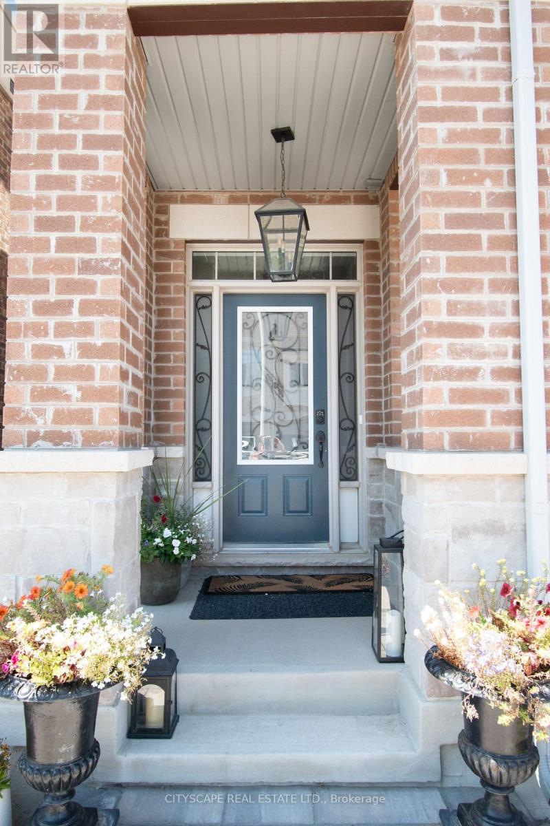 3961 Koenig Road, Burlington, Ontario  L7M 0Z7 - Photo 7 - W12198792