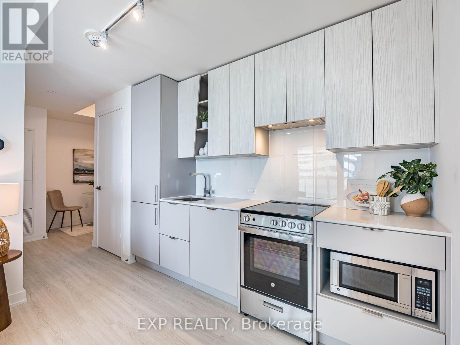 4701 - 3883 Quartz Road, Mississauga, Ontario  L5B 0M4 - Photo 15 - W12198824
