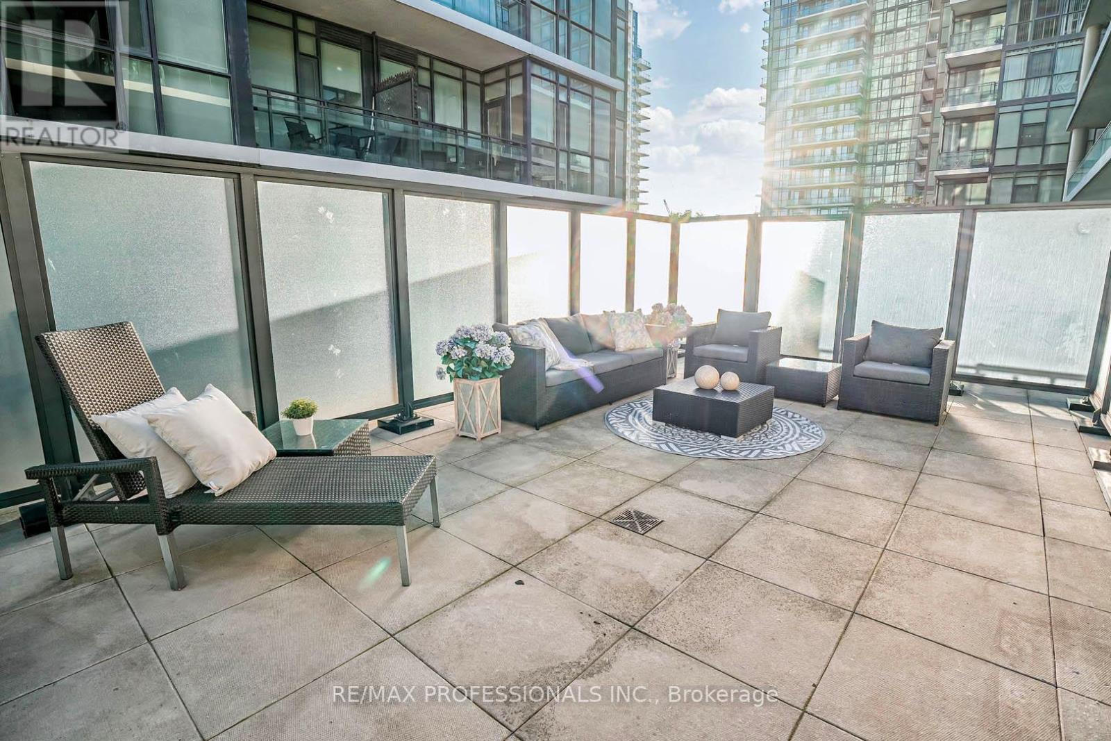 509 - 4070 Confederation Parkway, Mississauga, Ontario  L5B 0E9 - Photo 17 - W12198831