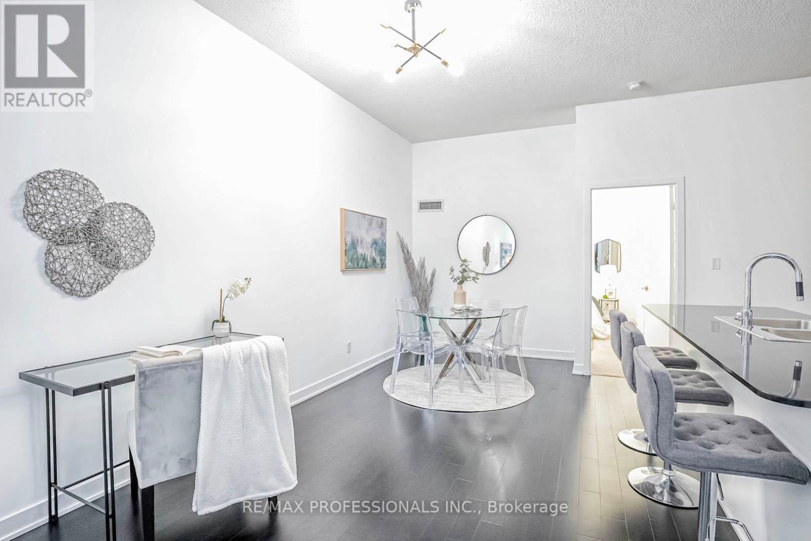 509 - 4070 Confederation Parkway, Mississauga, Ontario  L5B 0E9 - Photo 9 - W12198831