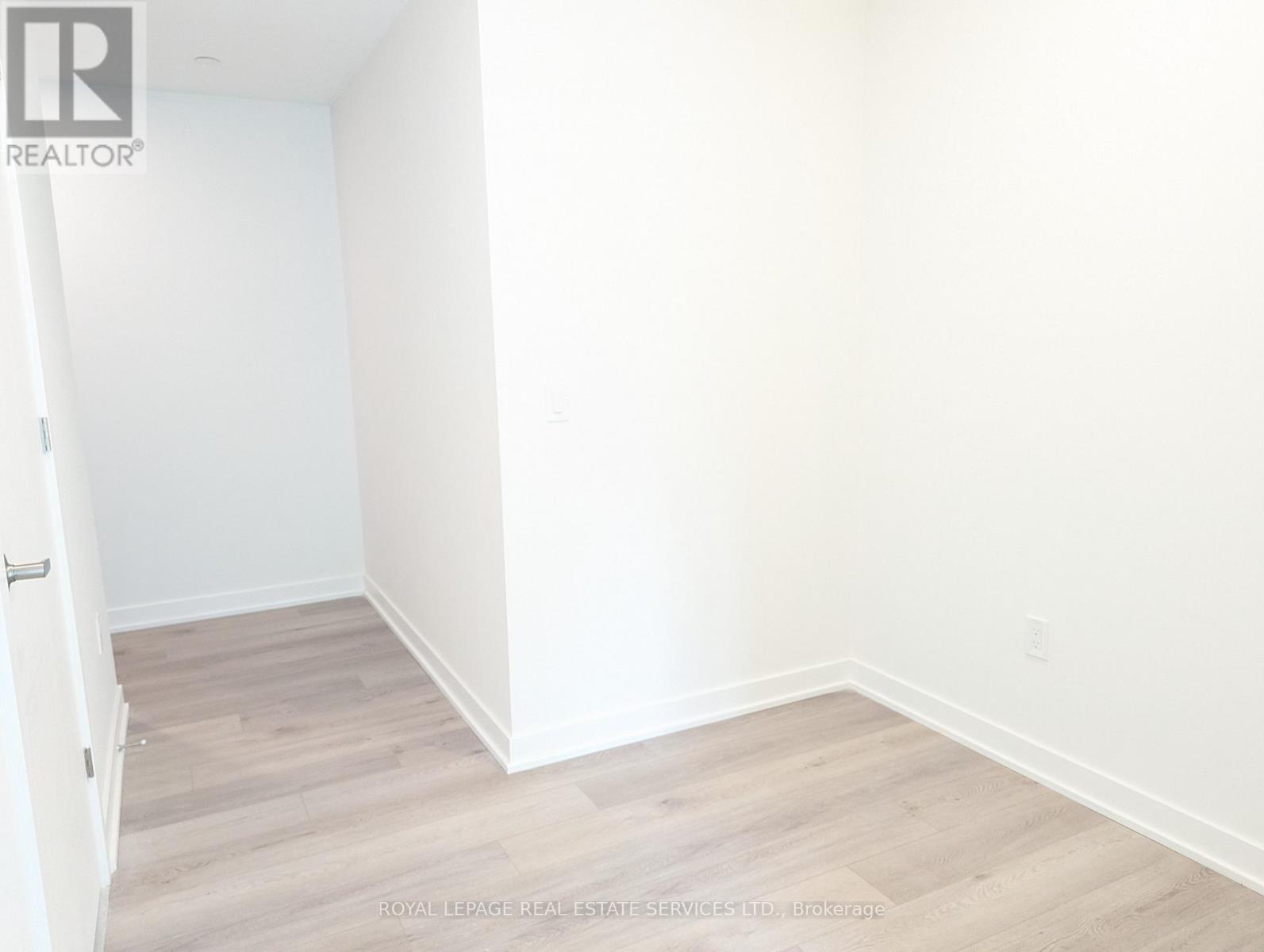 211 - 760 Whitlock Avenue, Milton, Ontario  L9E 2B3 - Photo 10 - W12198836