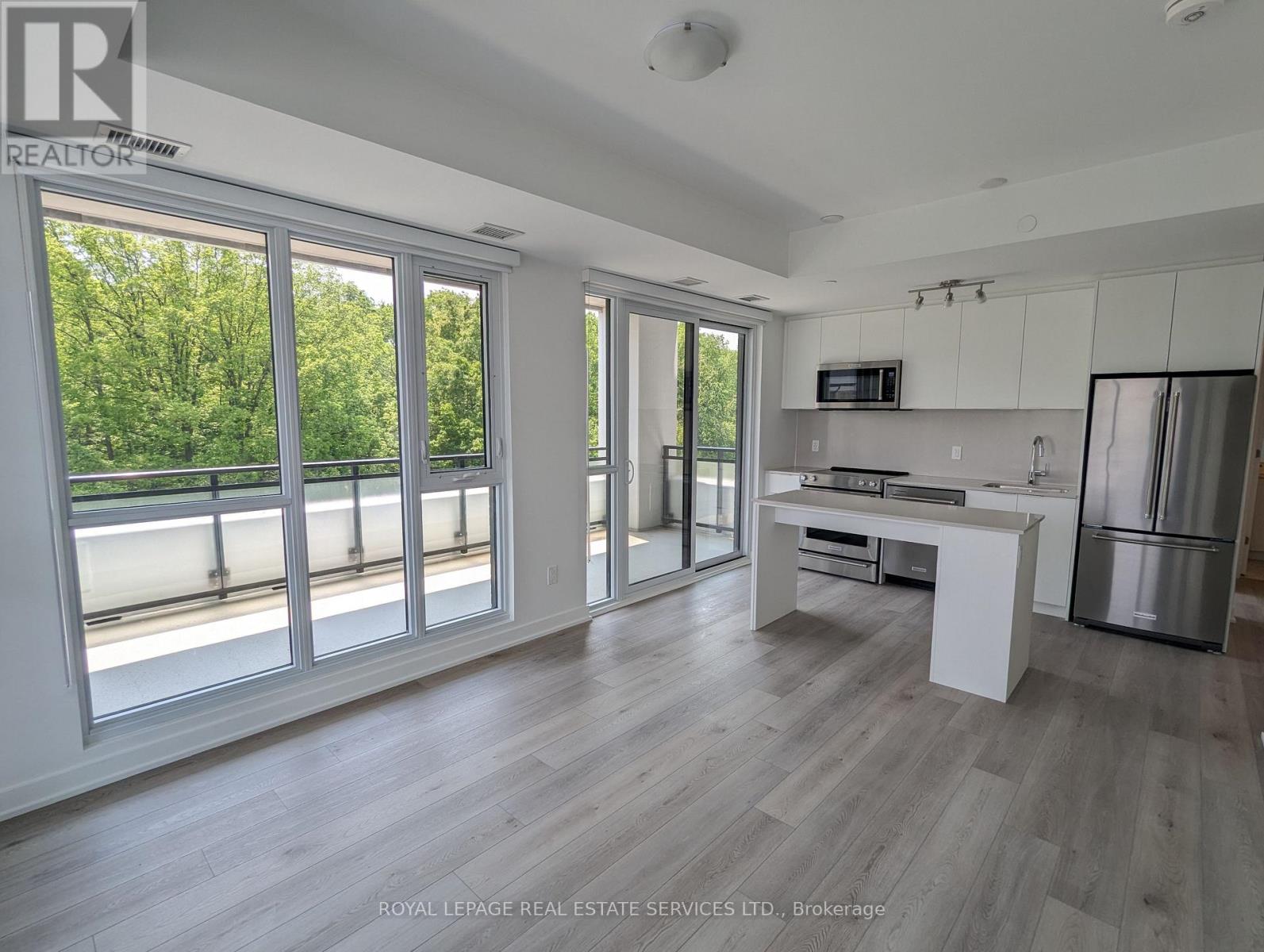 211 - 760 Whitlock Avenue, Milton (Cb Cobban), Ontario  L9E 2B3 - Photo 11 - W12198836