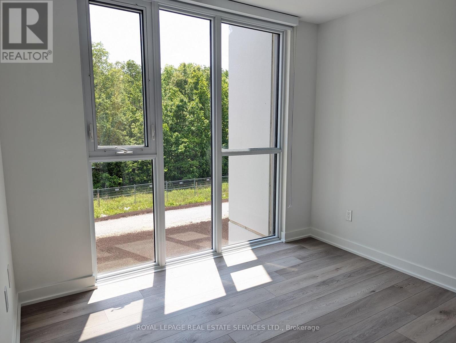 211 - 760 Whitlock Avenue, Milton (Cb Cobban), Ontario  L9E 2B3 - Photo 18 - W12198836