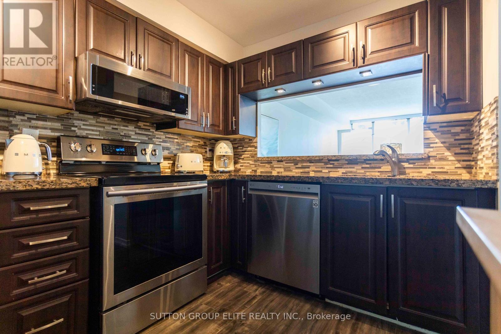 1206 - 330 Rathburn Road W, Mississauga (Creditview), Ontario  L5B 3Y1 - Photo 13 - W12198876
