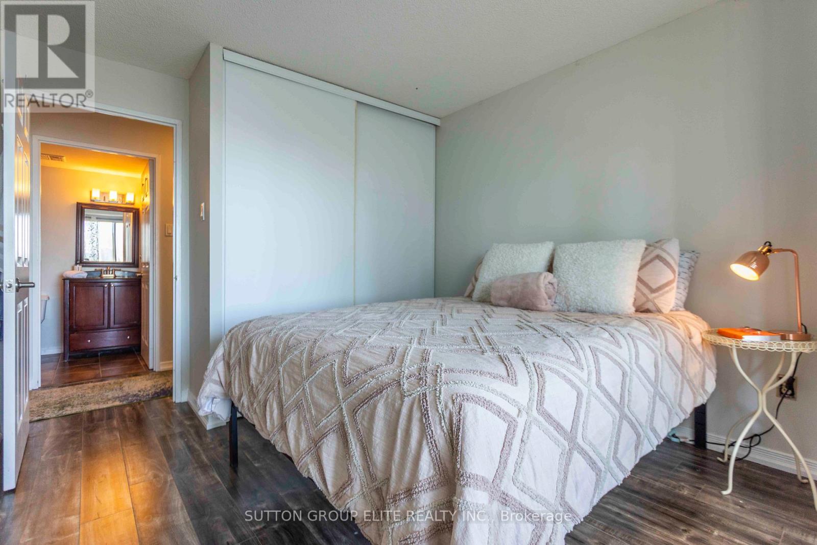 1206 - 330 Rathburn Road W, Mississauga (Creditview), Ontario  L5B 3Y1 - Photo 29 - W12198876