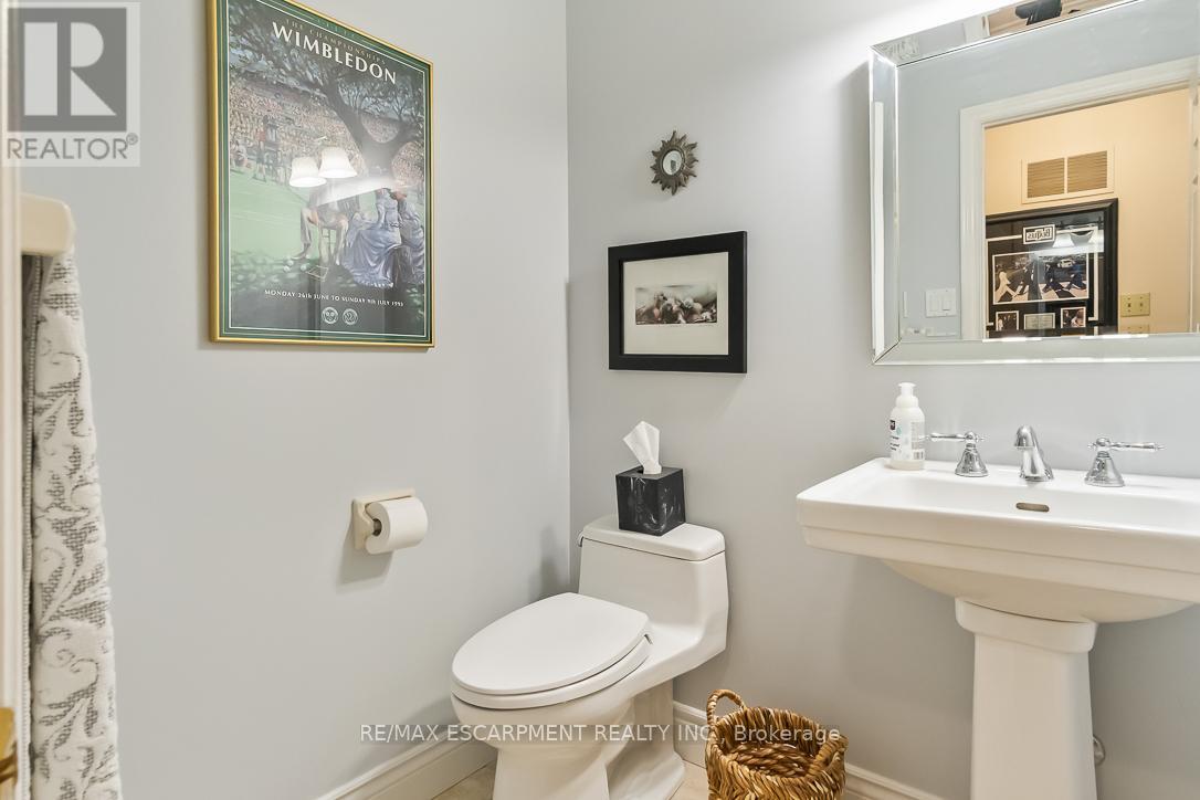 1536 Calumet Place, Mississauga, Ontario  L5J 3A9 - Photo 22 - W12198924