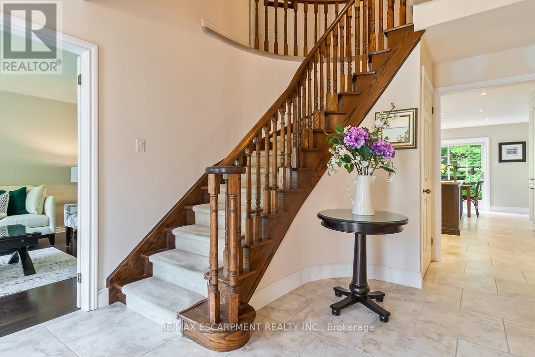 1536 Calumet Place, Mississauga, Ontario  L5J 3A9 - Photo 24 - W12198924