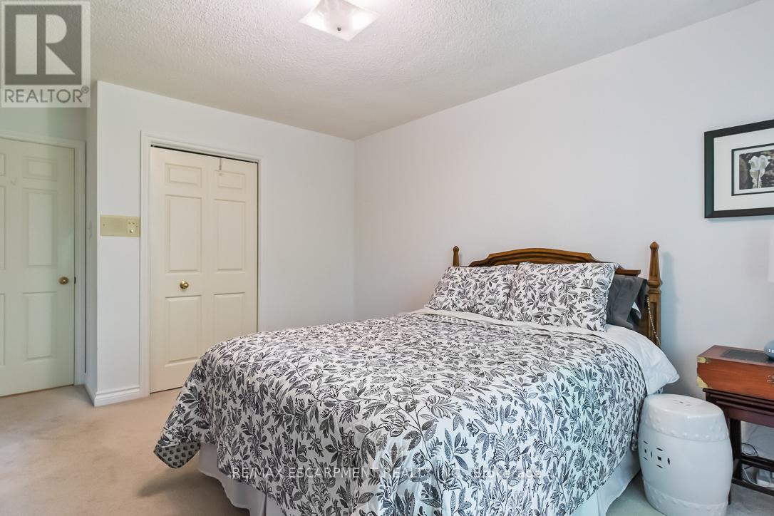 1536 Calumet Place, Mississauga, Ontario  L5J 3A9 - Photo 31 - W12198924