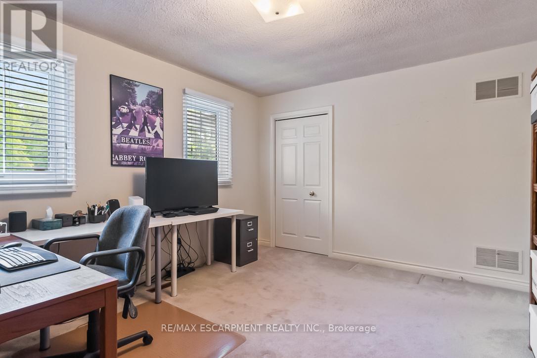 1536 Calumet Place, Mississauga, Ontario  L5J 3A9 - Photo 33 - W12198924
