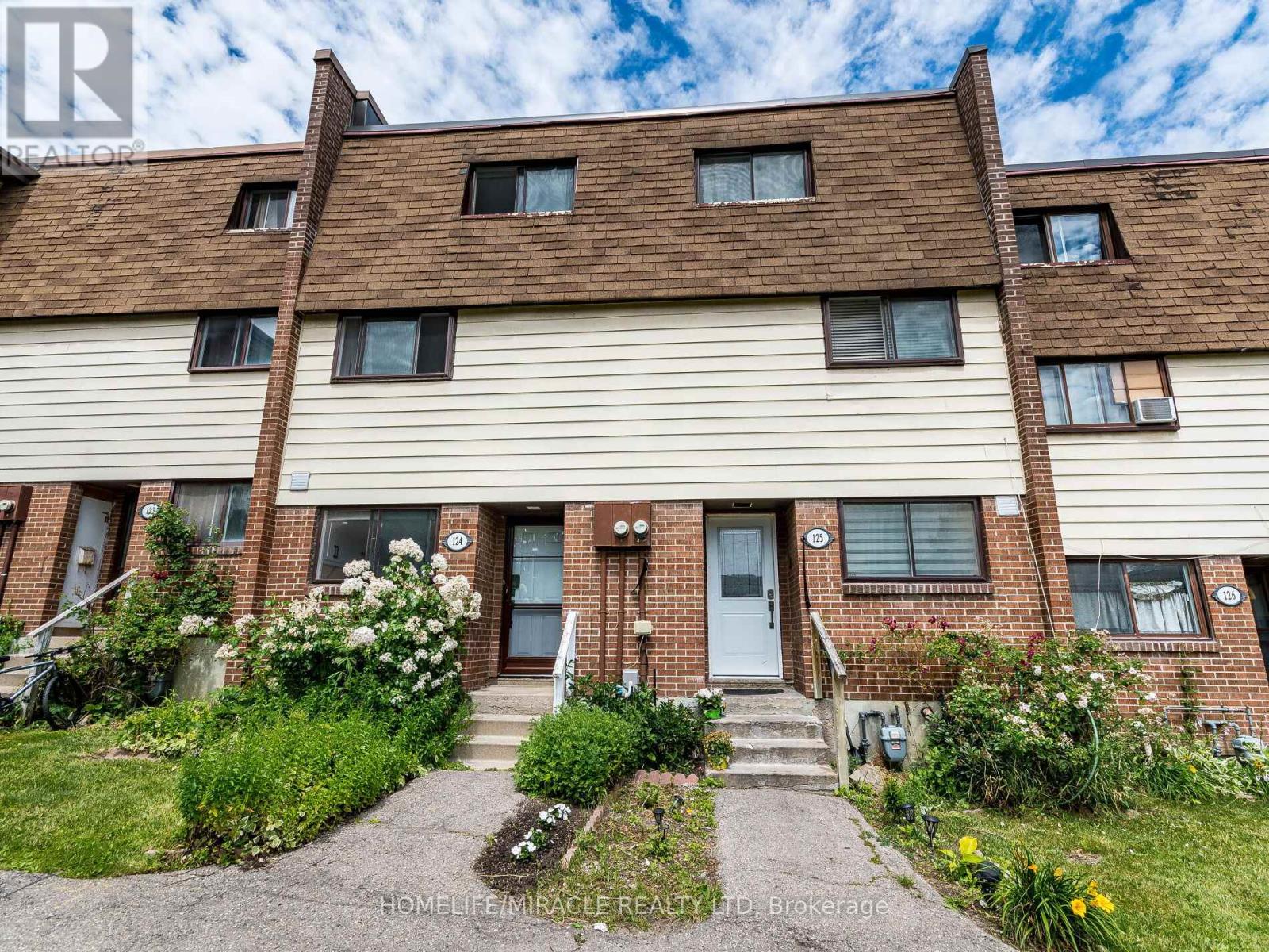 124 - 180 Mississauga Valley Boulevard, Mississauga, Ontario  L5A 3M2 - Photo 2 - W12198945