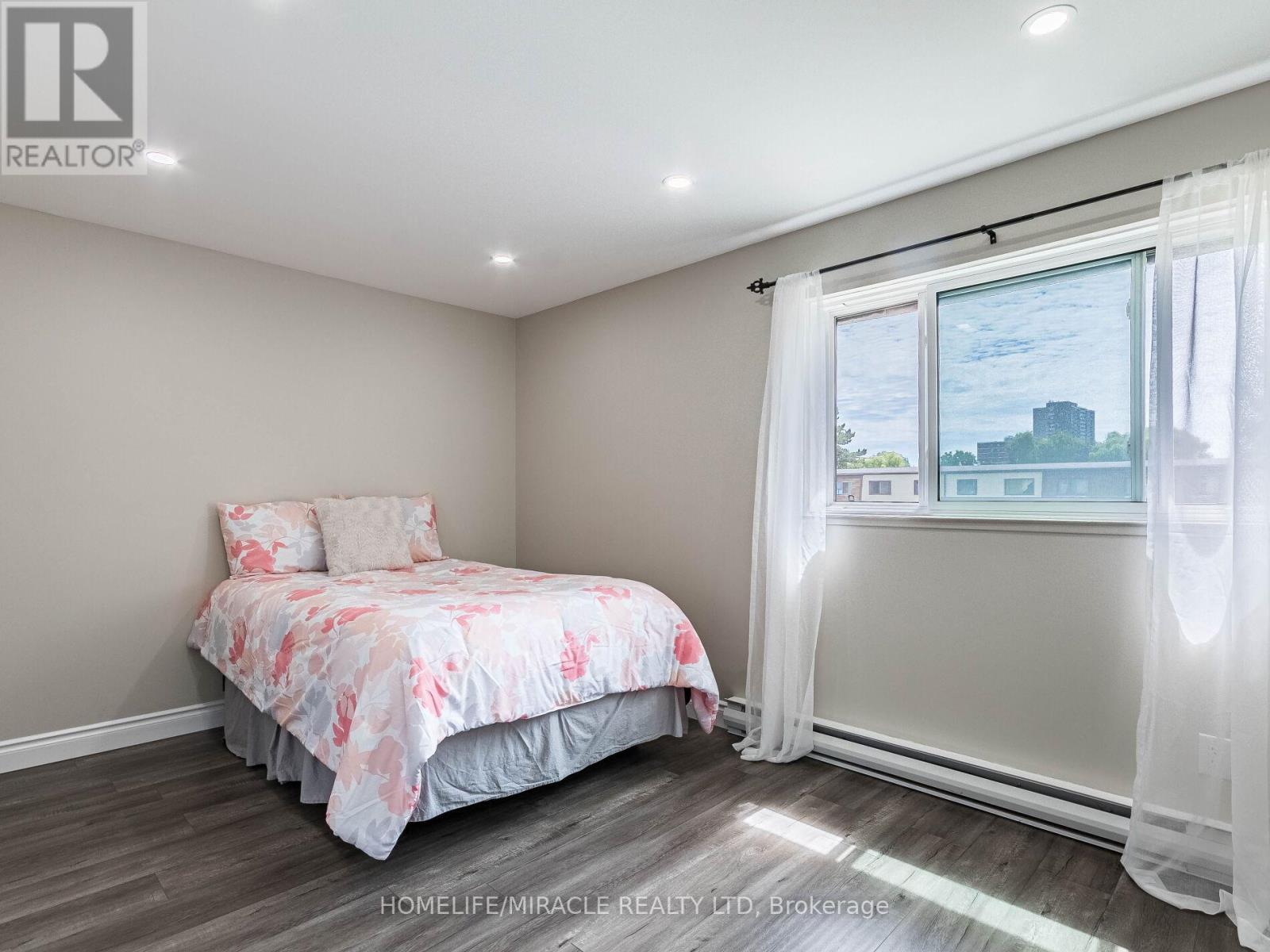 124 - 180 Mississauga Valley Boulevard, Mississauga, Ontario  L5A 3M2 - Photo 31 - W12198945