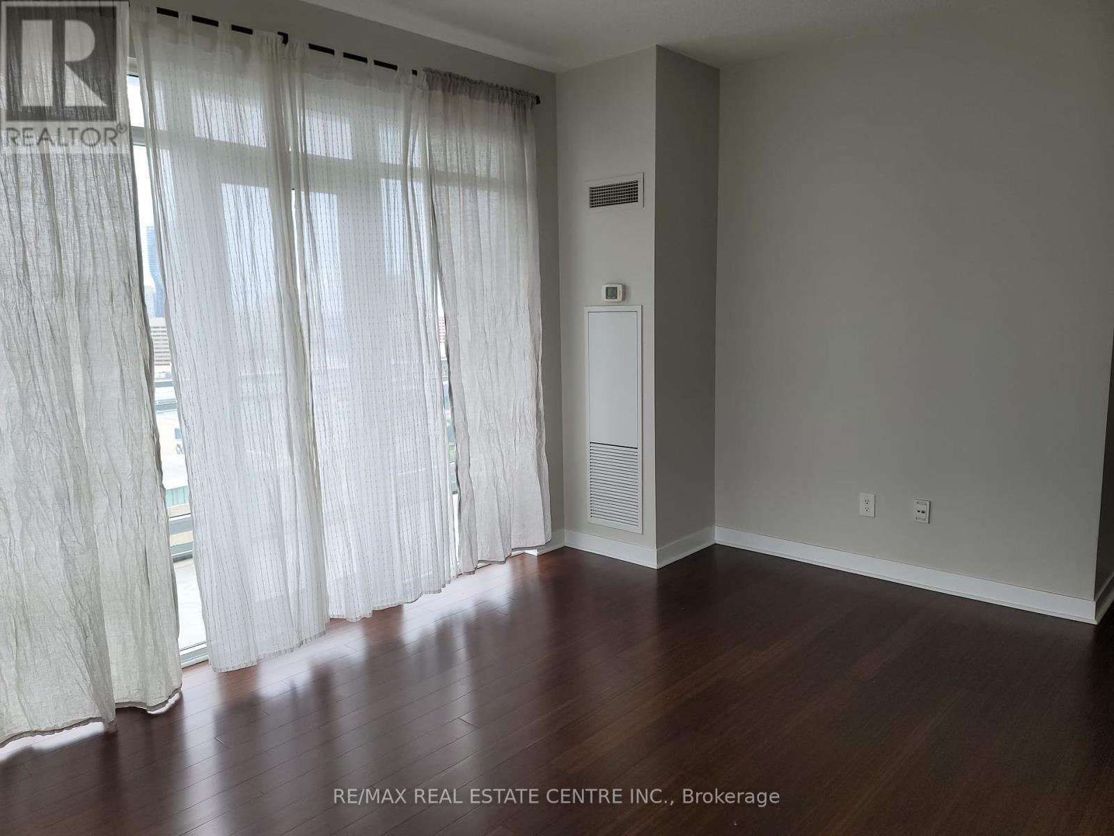 1711 - 360 Square One Drive, Mississauga, Ontario  L5B 0E6 - Photo 7 - W12198956