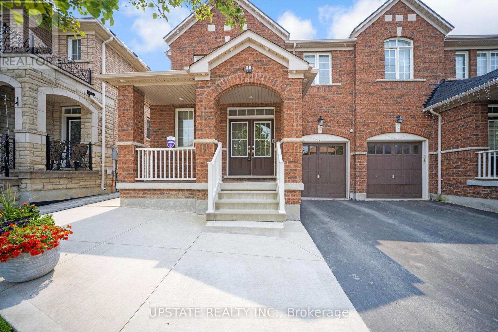 17 Trentin Road, Brampton, Ontario  L6P 3H4 - Photo 2 - W12198958