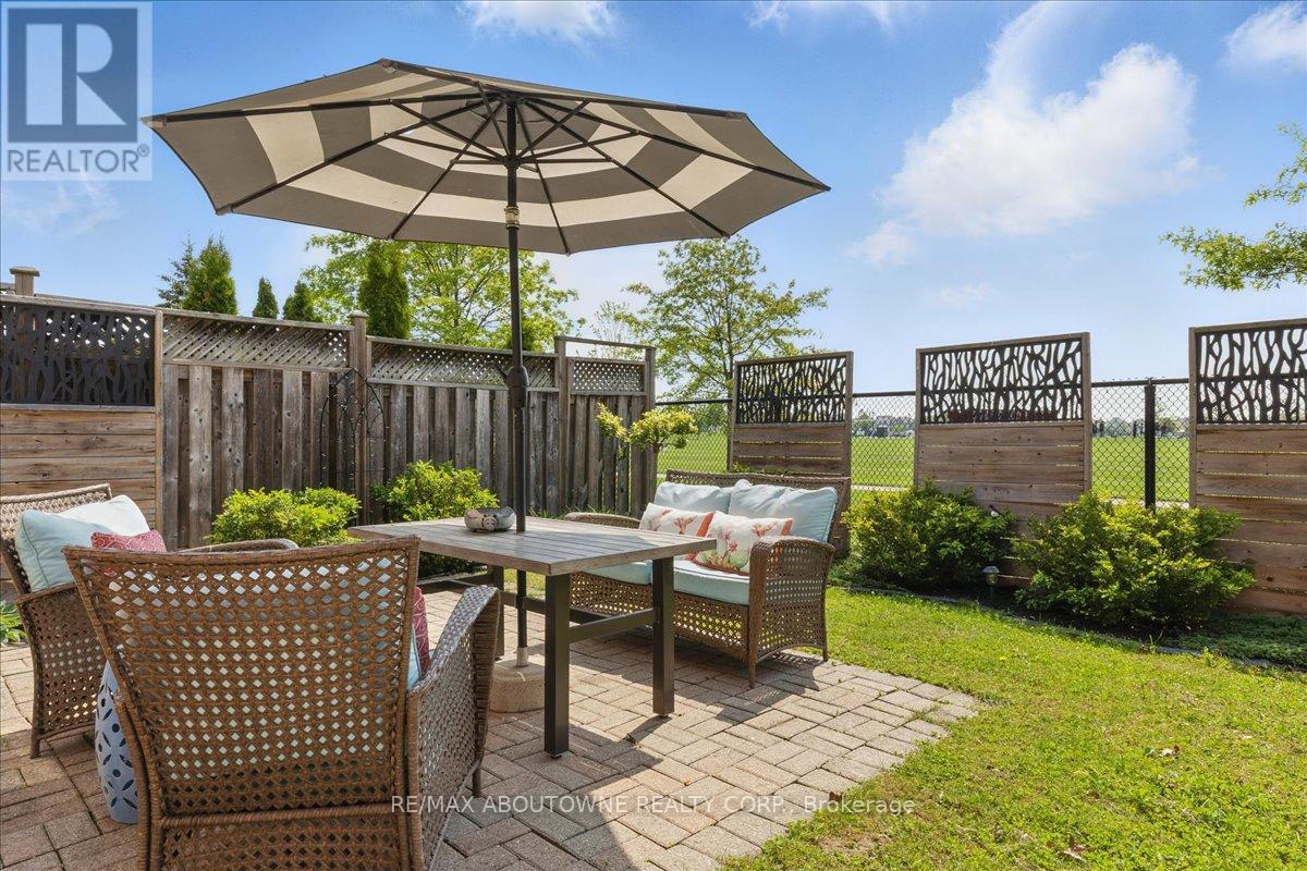 769 Shortreed Crescent, Milton, Ontario  L9T 0E8 - Photo 4 - W12198973