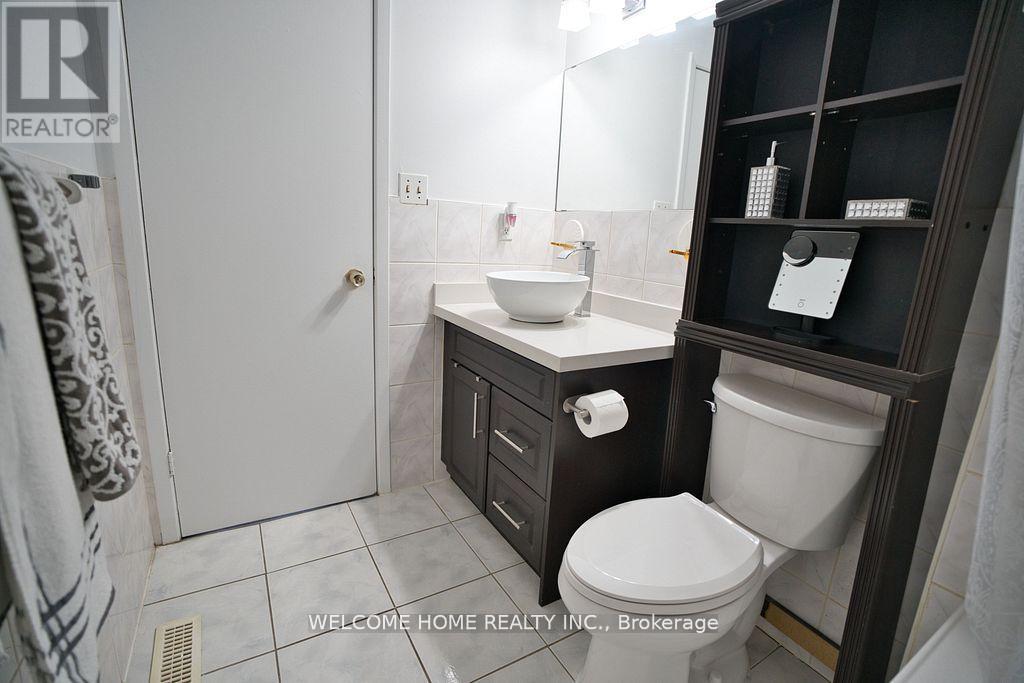 49 Carleton Place, Brampton (Bramalea West Industrial), Ontario  L6T 3Z4 - Photo 17 - W12199000