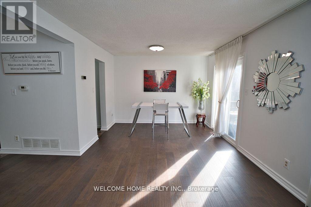 49 Carleton Place, Brampton (Bramalea West Industrial), Ontario  L6T 3Z4 - Photo 5 - W12199000
