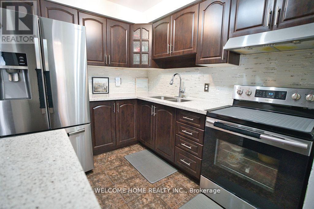 49 Carleton Place, Brampton (Bramalea West Industrial), Ontario  L6T 3Z4 - Photo 7 - W12199000
