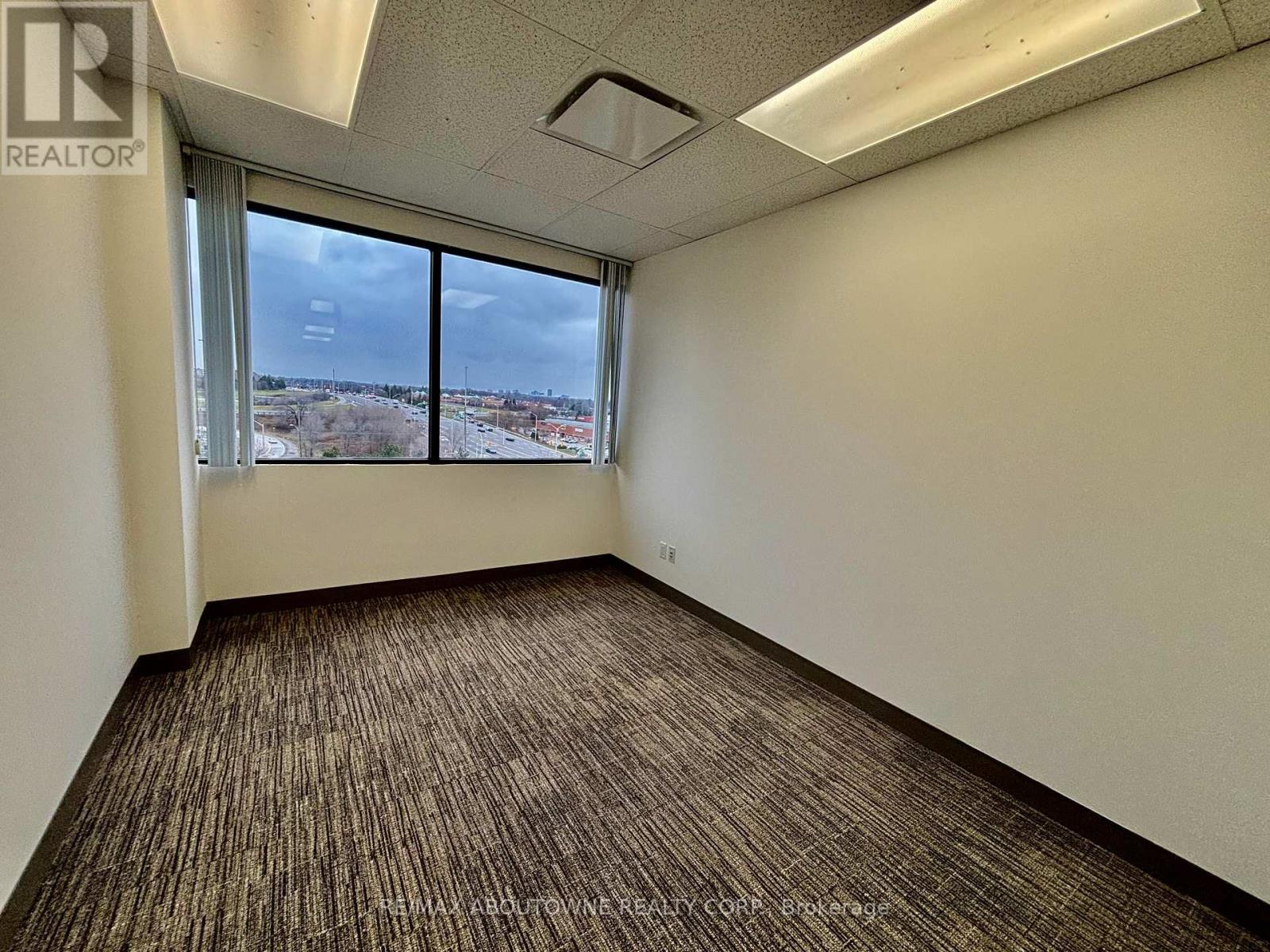 601 - 700 Dorval Drive, Oakville, Ontario  L6K 3V7 - Photo 3 - W12199059
