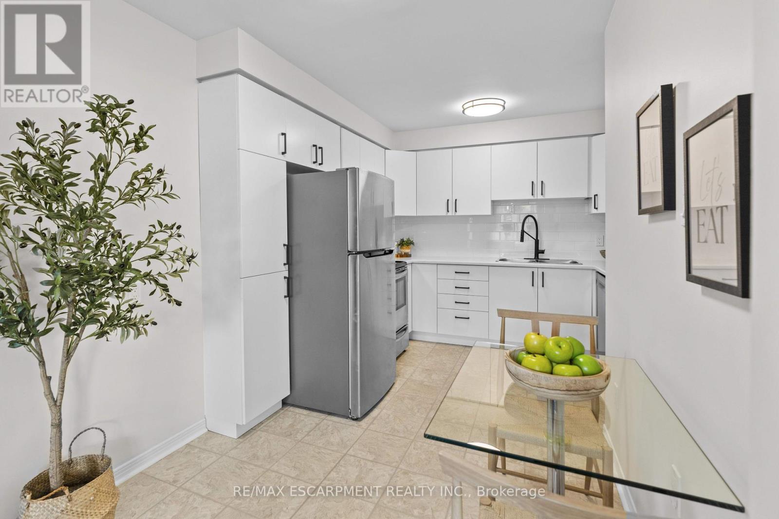 1 - 4197 Longmoor Drive, Burlington, Ontario  L7L 5J9 - Photo 9 - W12199063