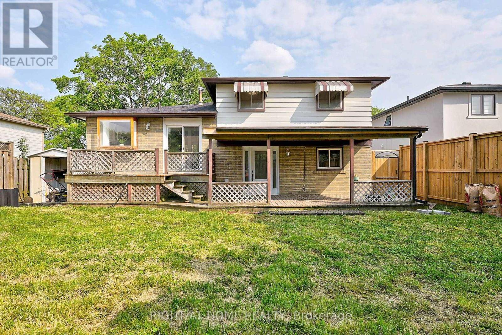 3185 Heathfield Drive, Burlington, Ontario  L7M 1E1 - Photo 32 - W12199079
