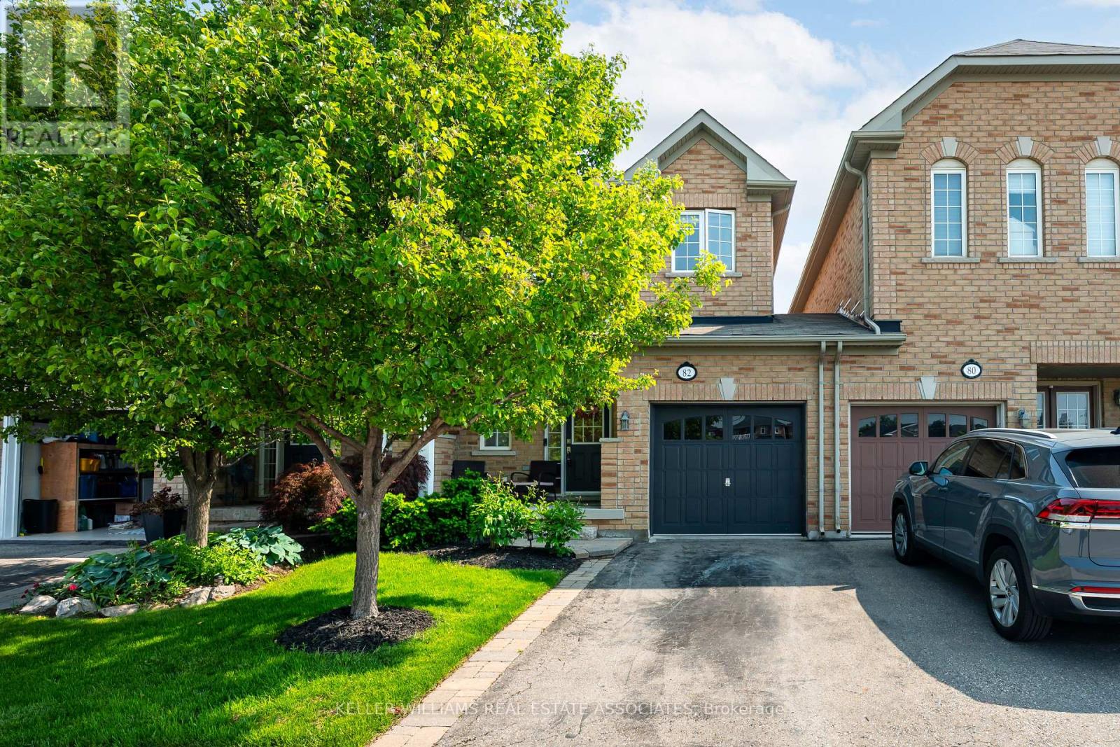 82 Goldham Way, Halton Hills, Ontario  L7G 0C8 - Photo 2 - W12199090