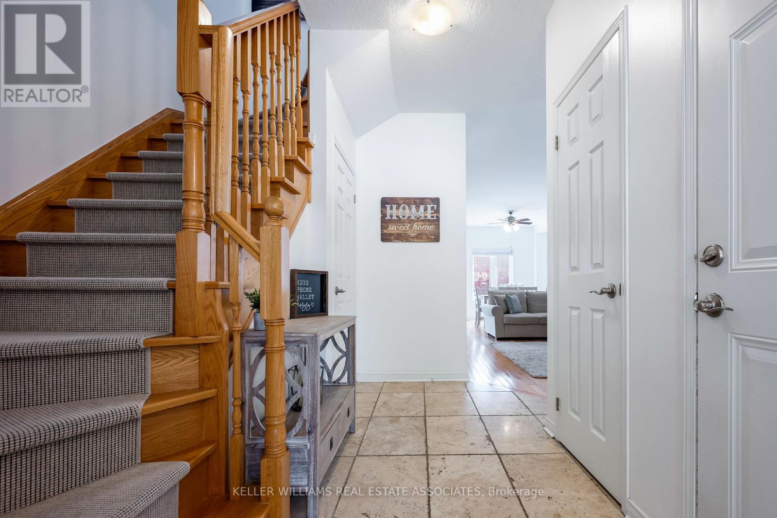 82 Goldham Way, Halton Hills, Ontario  L7G 0C8 - Photo 8 - W12199090