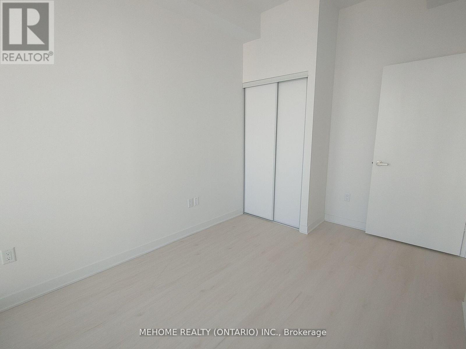3012 - 3900 Confederation Parkway, Mississauga, Ontario  L5B 0M3 - Photo 4 - W12199098
