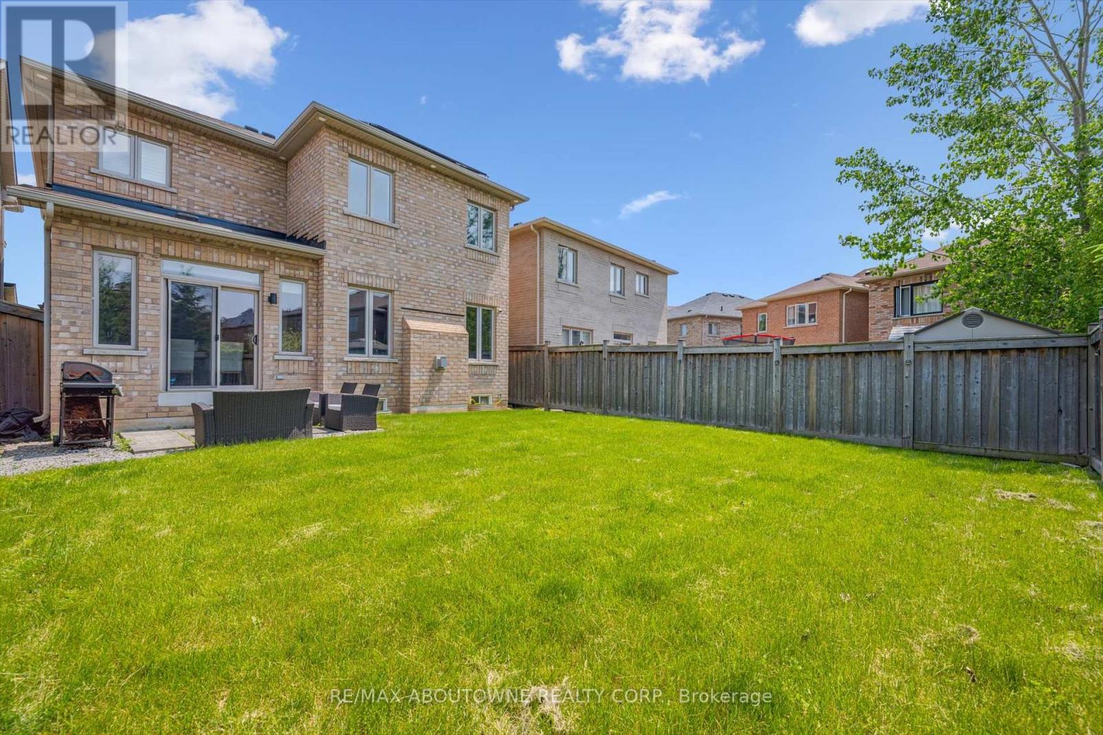 513 Charles Potter Lane, Oakville, Ontario  L6M 0P7 - Photo 34 - W12199105