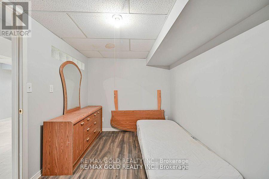 8 Willow Park Drive, Brampton, Ontario  L6R 2M9 - Photo 40 - W12199108