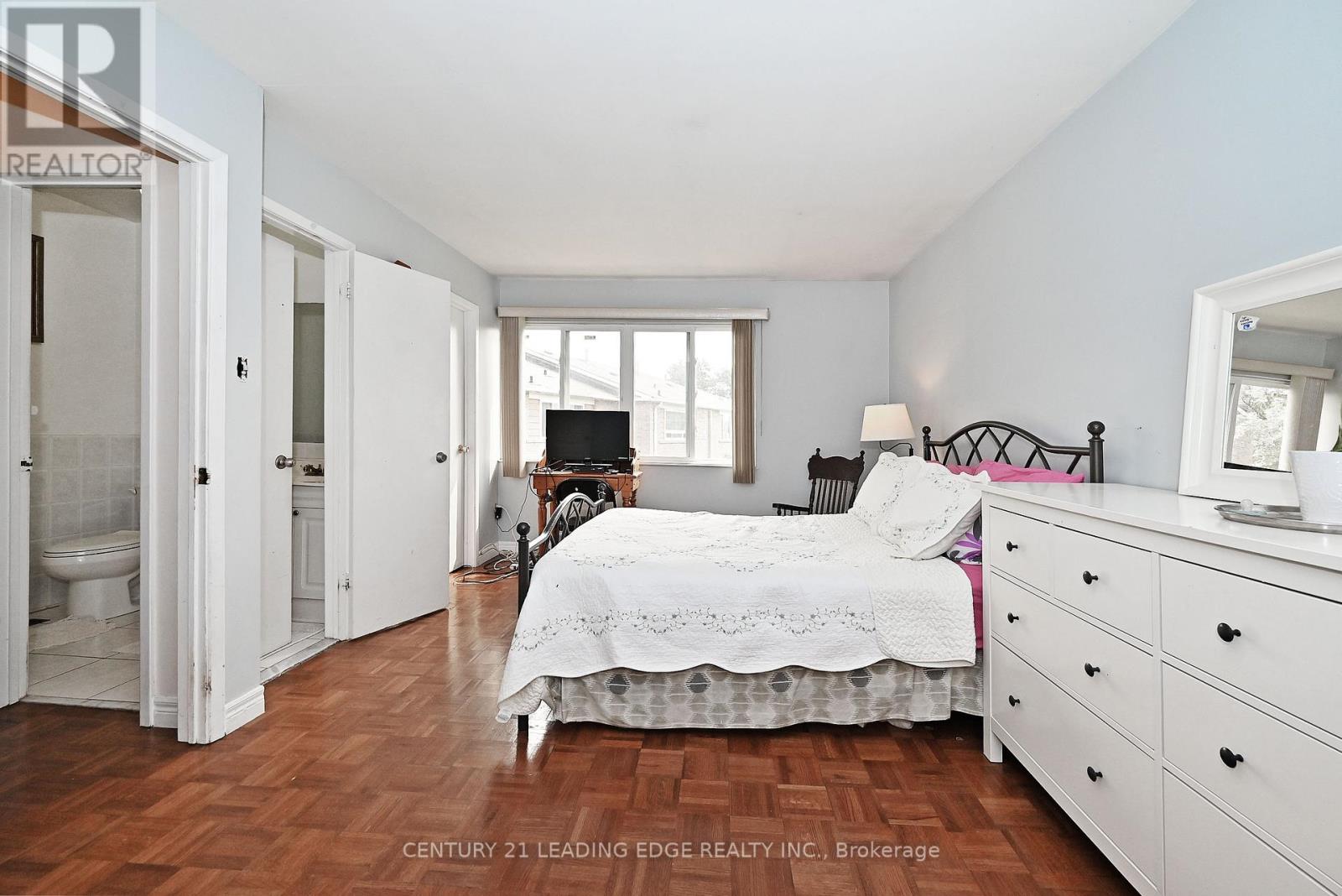 60 - 2016 Martin Grove Road, Toronto, Ontario  M9V 4A3 - Photo 21 - W12199111