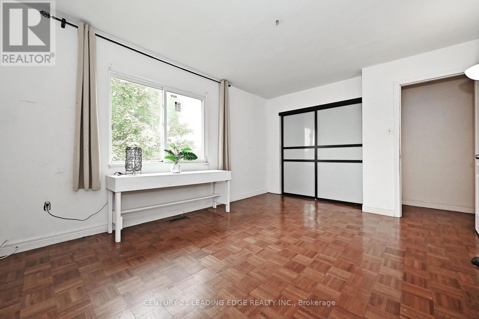 60 - 2016 Martin Grove Road, Toronto, Ontario  M9V 4A3 - Photo 25 - W12199111