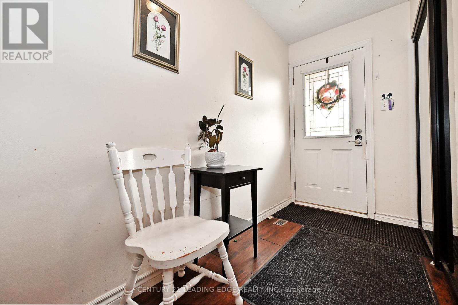 60 - 2016 Martin Grove Road, Toronto, Ontario  M9V 4A3 - Photo 4 - W12199111