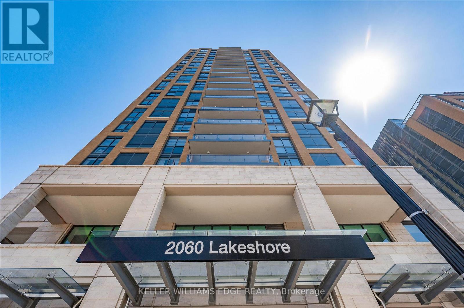 1702 - 2060 Lakeshore Road, Burlington, Ontario  L7R 0G2 - Photo 2 - W12199116