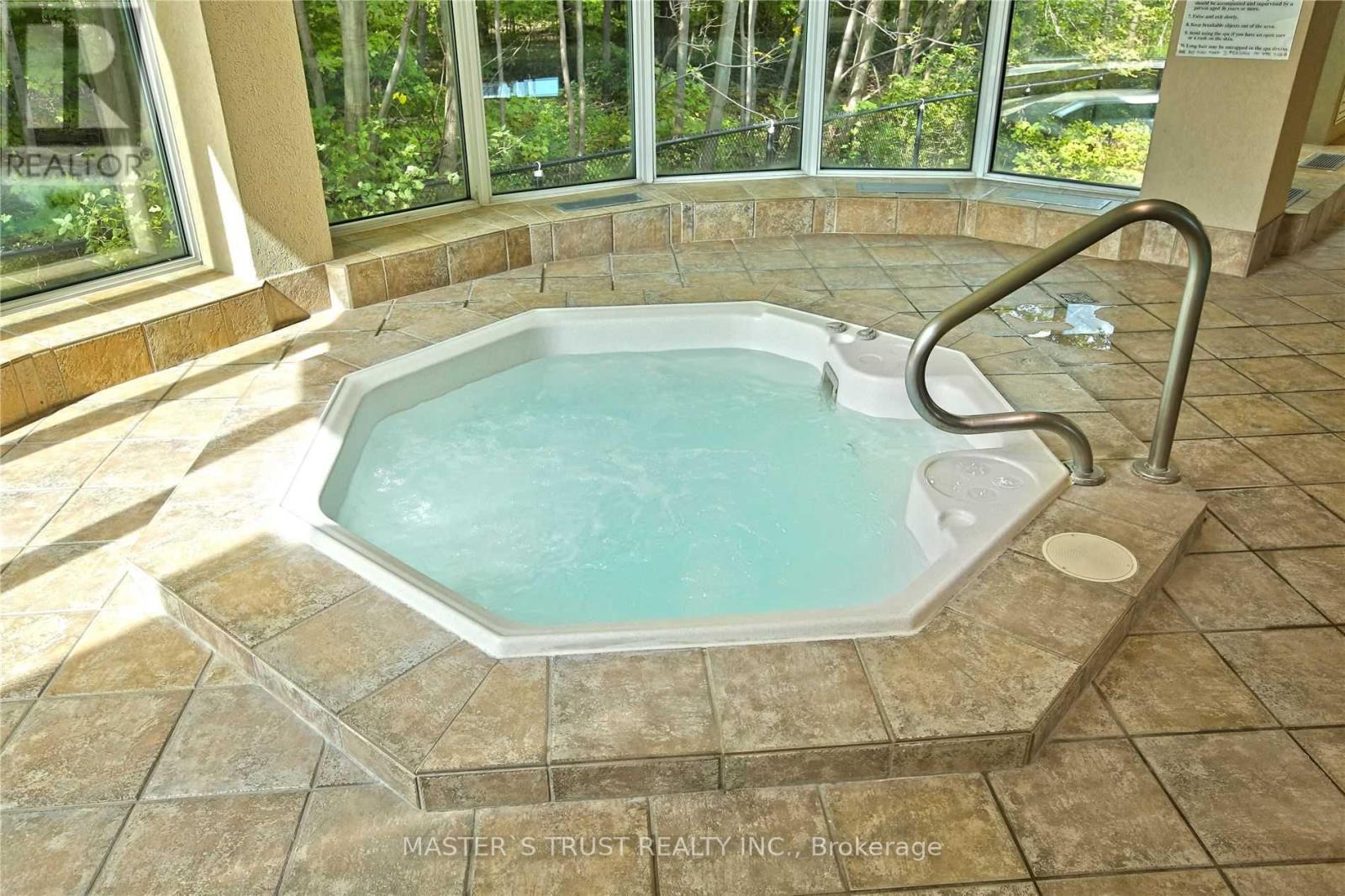 901 - 2585 Erin Centre Boulevard, Mississauga, Ontario  L5M 5Z2 - Photo 12 - W12199146