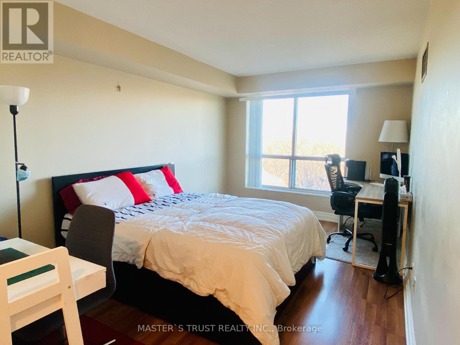 901 - 2585 Erin Centre Boulevard, Mississauga, Ontario  L5M 5Z2 - Photo 5 - W12199146