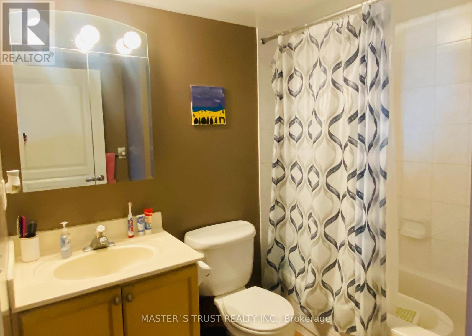 901 - 2585 Erin Centre Boulevard, Mississauga, Ontario  L5M 5Z2 - Photo 6 - W12199146