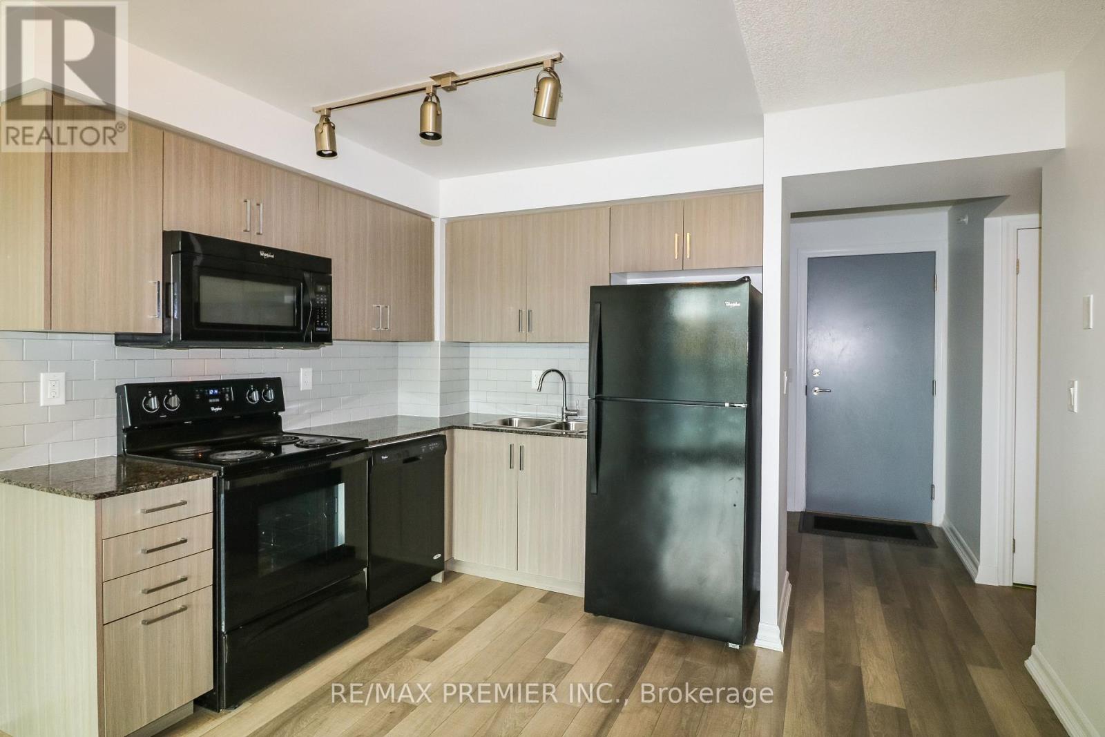 Property at 214 - 80 ESTHER LORRIE DRIVE image 4