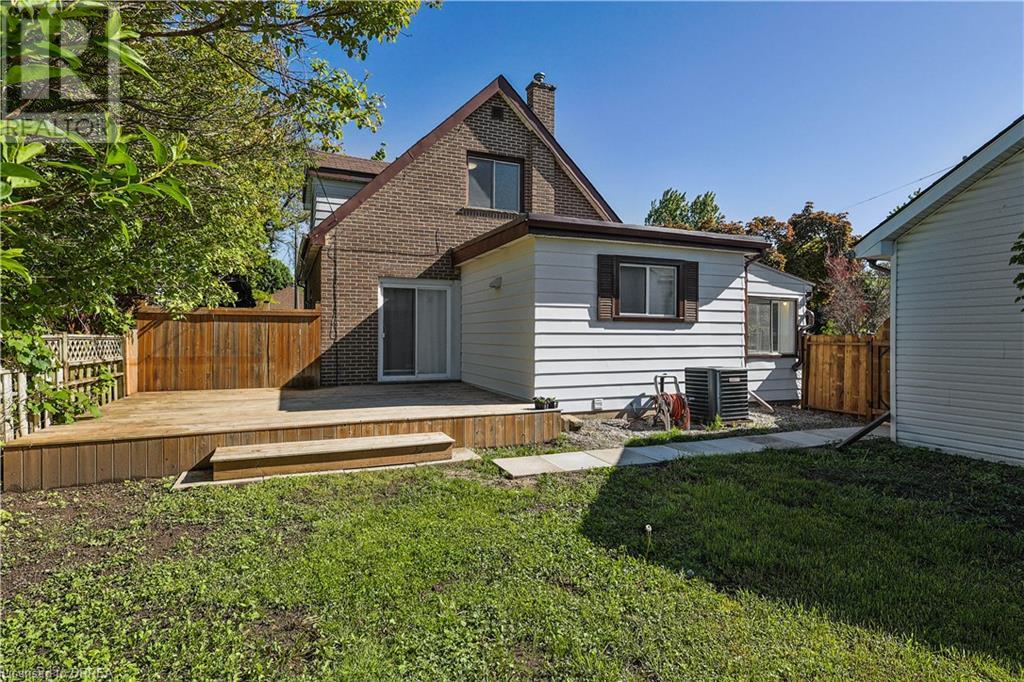 311 Sheridan Street, Brantford, Ontario N3S 4R5 - Photo 11 - 40720574